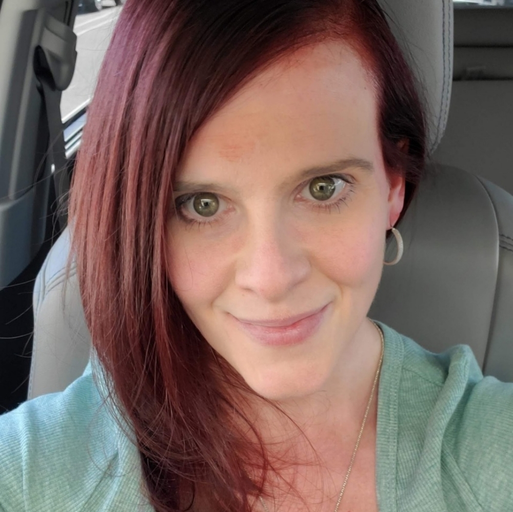 Meet your Posher, Lisa